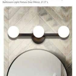 Vanity Light NEW ONLY HAVE 1