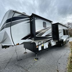 2021 Jayco Seismic