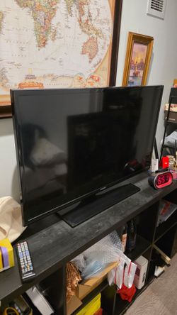 Samsung UN39FH5000F 39in Black LED TV 1080p HDMI w/ remote