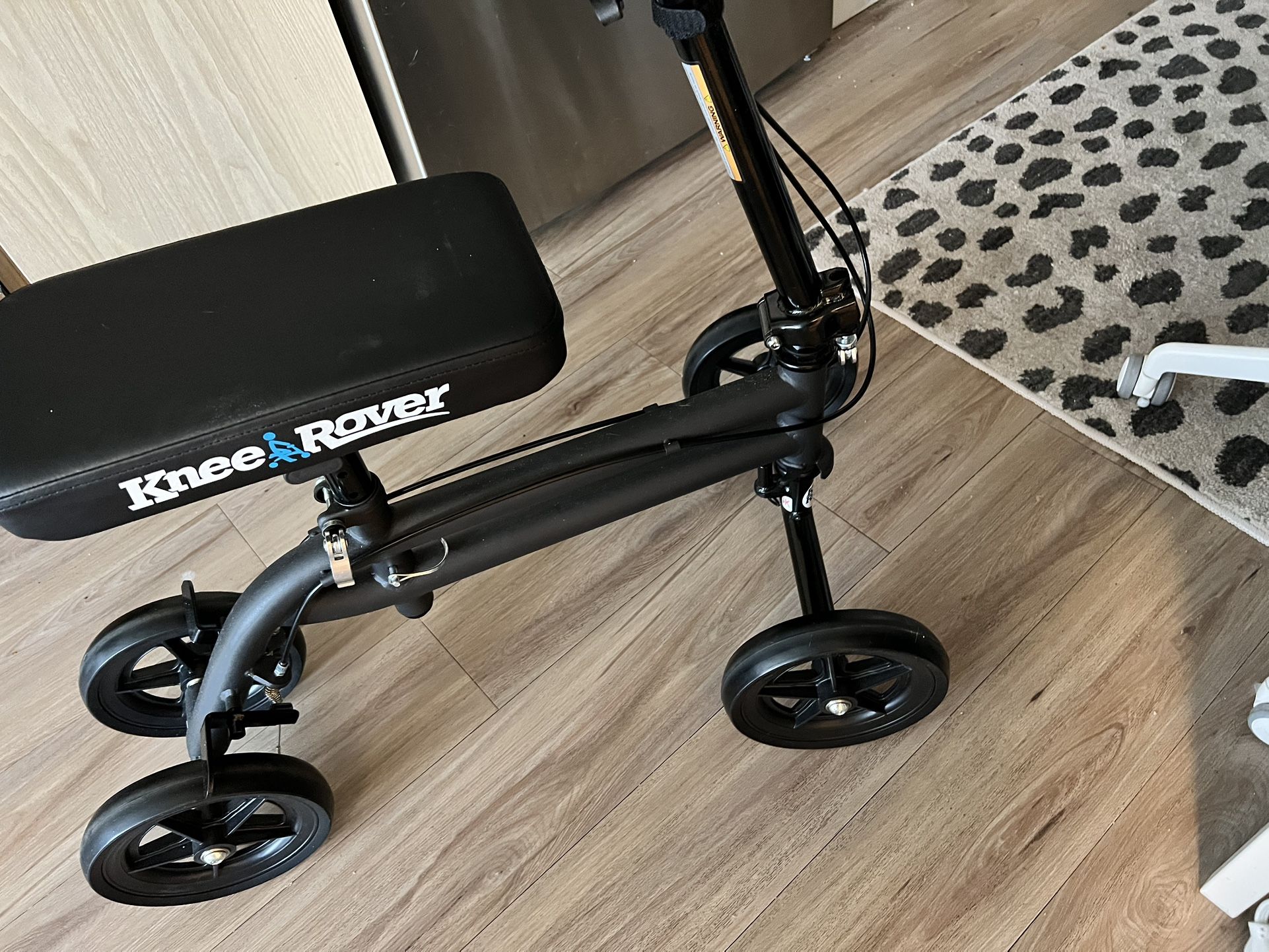 Knee Scooter