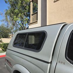 2004 Tacoma DCSB Camper shell