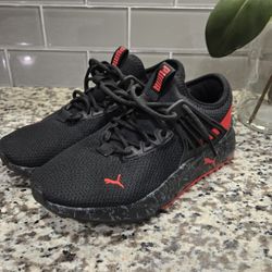 New Men's Puma Size 7.5