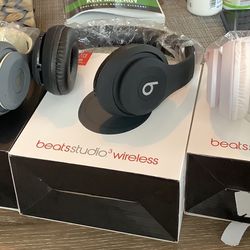 BRAND NEW Beats Studio3 Wireless Over Ear Headphones