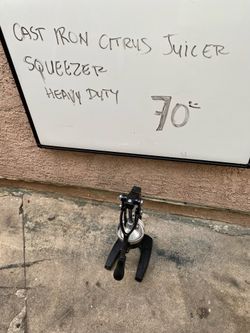 Cast heavy duty squeezer