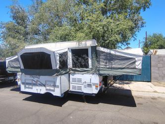 Forest river Flagstaff pop up tent trailer