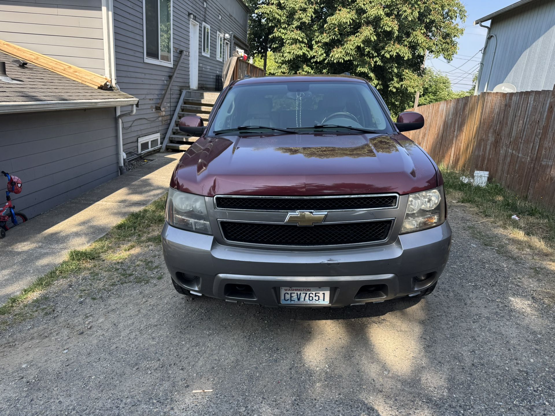 SUV 