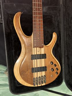 BTB Ibanez 5 String Bass