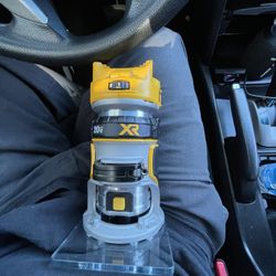 Dewalt XR 1/4 -in Cordless Router Drill 