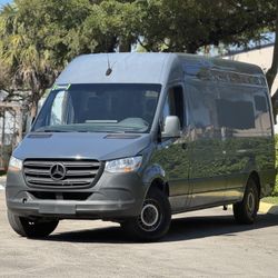 2019 Mercedes Benz Sprinter 2500