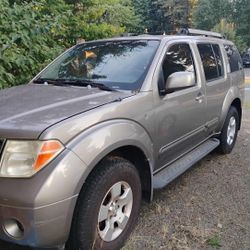 05 Nissan Pathfinder 