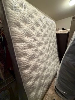 Luxury Aireloom Cal King Mattress