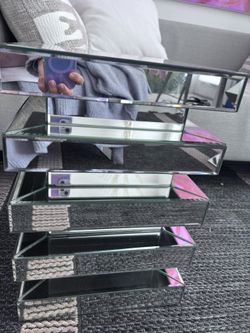 **MODERN SIDE TABLE MIRRORED**