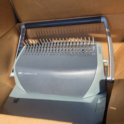 GBC Combbind Cinch Binding Machine