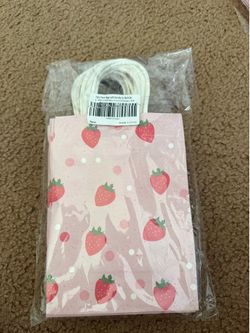 16pcs strawberry party favor bags