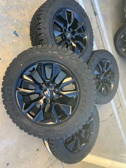New Chevy Silverado Rims and tires 20” Oem factory wheels rines y llantas nuevas fits Silverado Tahoe Avalanche suburban GMC Sierra Yukon