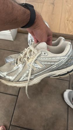 Mens size 11.5 shoes