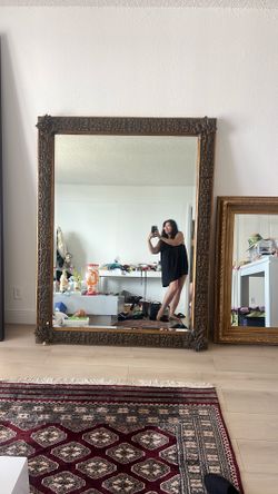 Asian Mirror