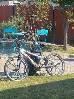 DYNO BMX POWER LITE MODEL Bike with Mag Wheels