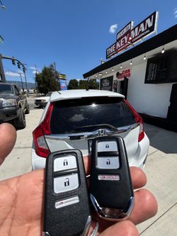 Llaves de autos / car keys and remotes