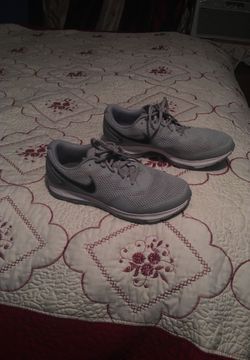 Nike running shoes size 10