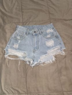 Women’s Light Wash Distressed High Waist Denim Shorts 