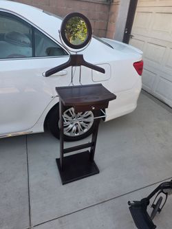 Clothing stand