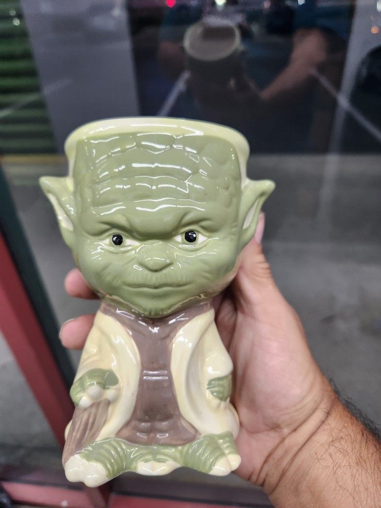 6" Yoda Goblet