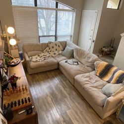 Modular Sectional Couch (Good Condition), Super Comfortable, Reconfigurable 