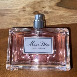 Miss Dior Eau De Parfum