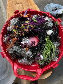 Halloween Decorative Wreath with Glitter Accents