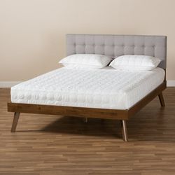 Gray Mid Century Modern Style Queen Platform Bed 
