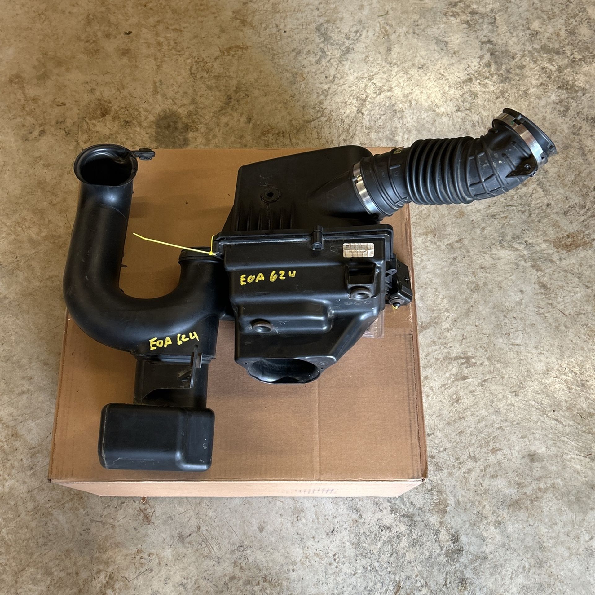 Engine Air Intake Assembly
