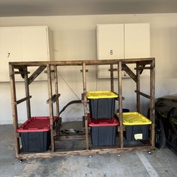 Garage tote storage shelf