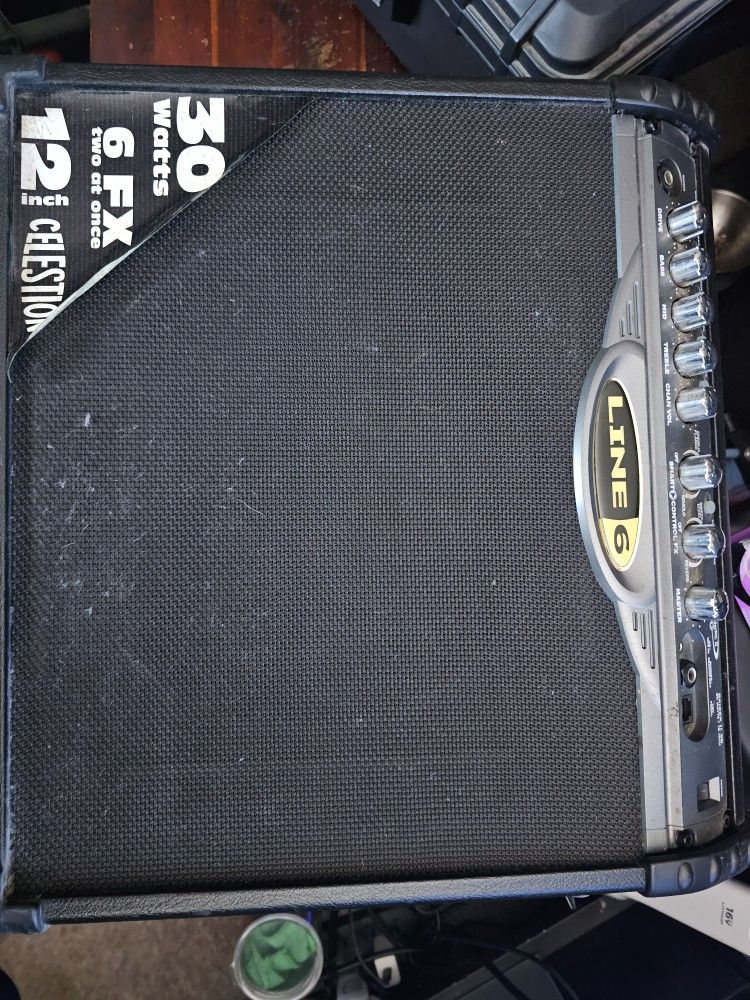 Line 6 Guitar Amp