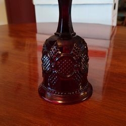Avon 1876 Cape Cod Ruby Red Bell