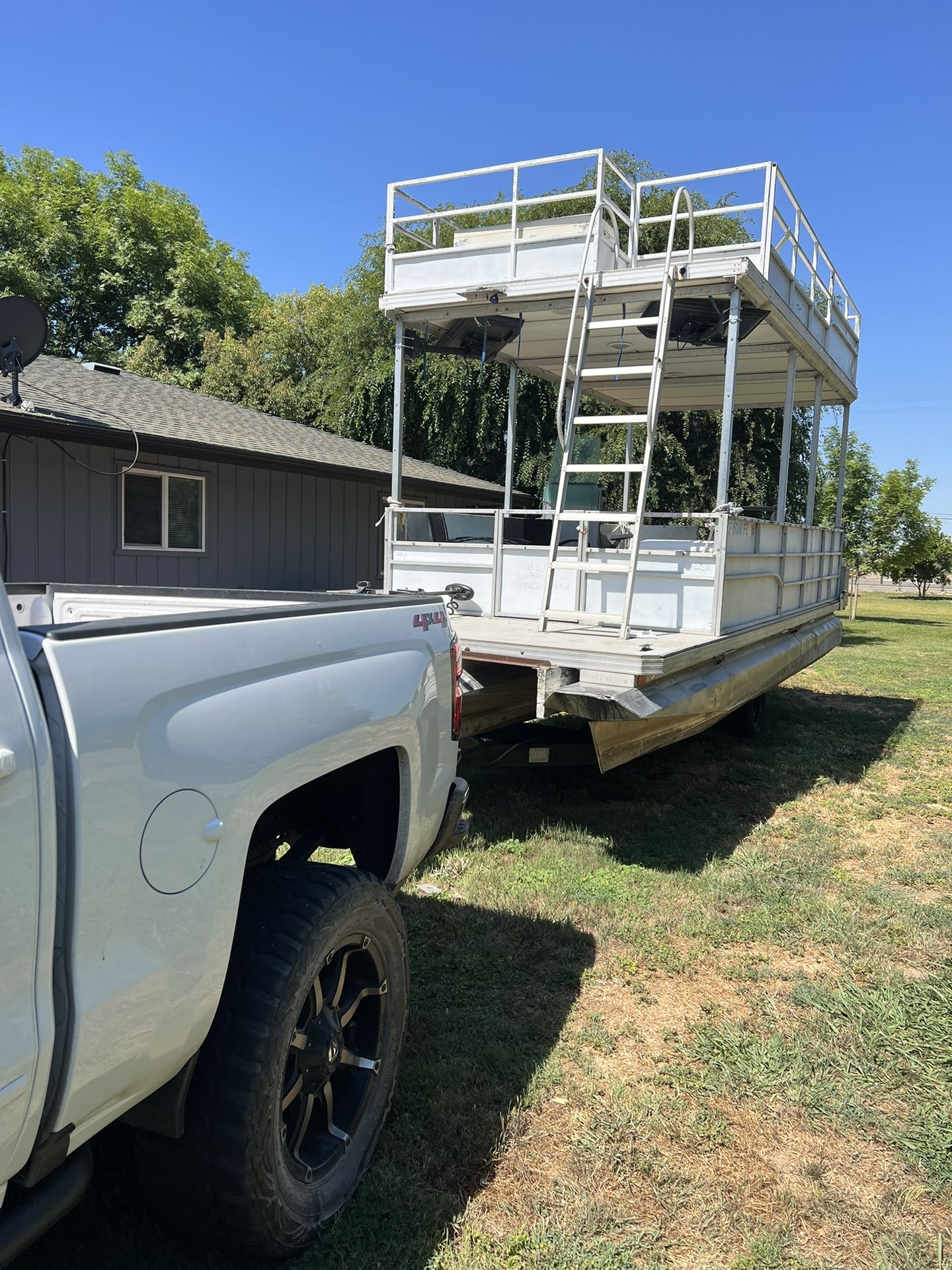 Double Deck Pontoon Boat for Sale in Lemoore, CA OfferUp