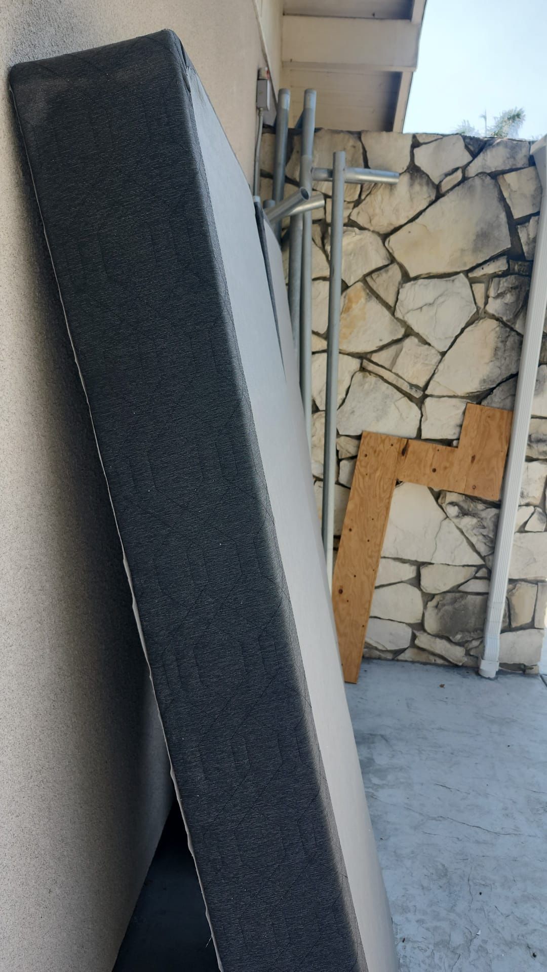 Box Spring Calking 