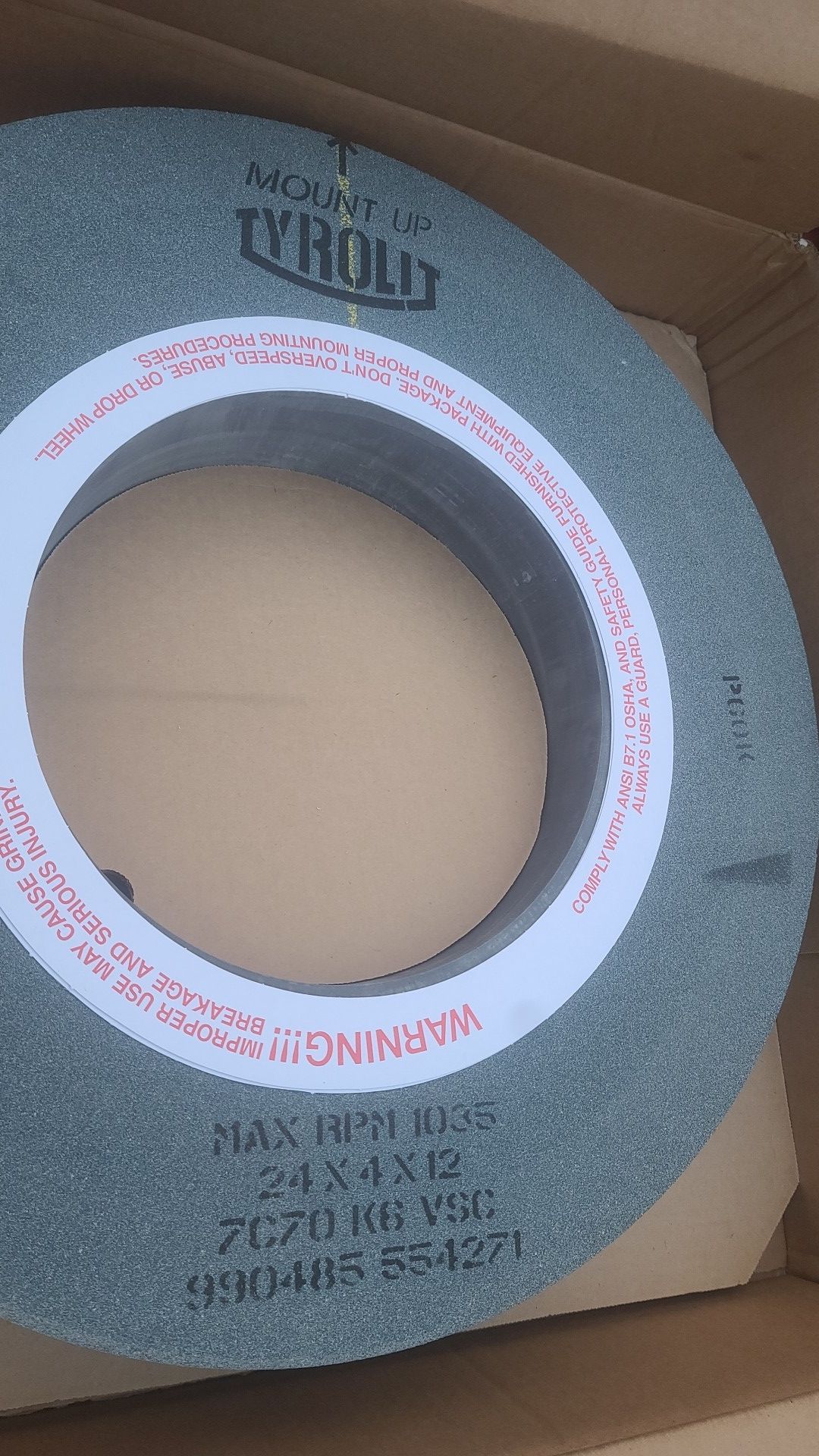 Tyrout grinding wheel 70 grit, 60 grit a couple of each