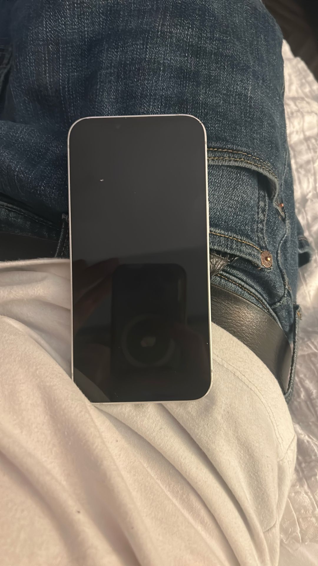 iPhone 16e AT&T 