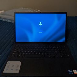 Dell 15.6" 2K TouchScreen Laptop - Intel Core i5 1354U - 8GB RAM - 512GB SSD