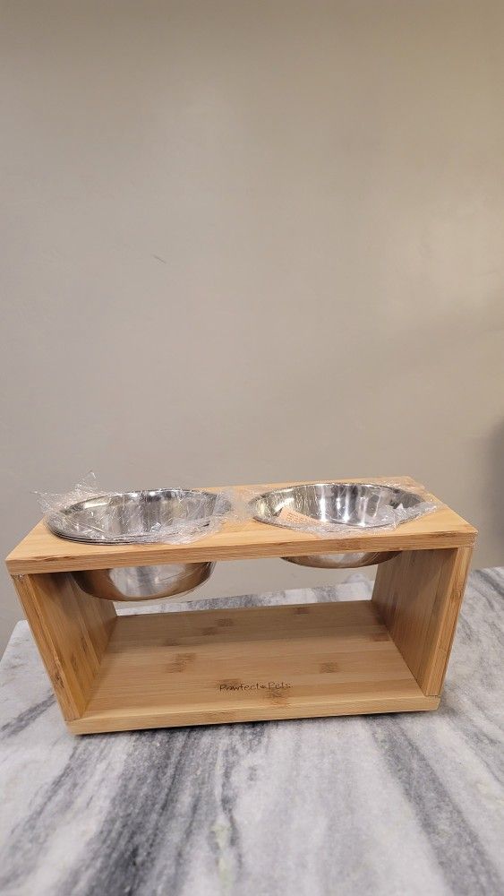 Pawfect Pet Raised Feeder.