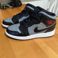 Air Jordan 1 Mid