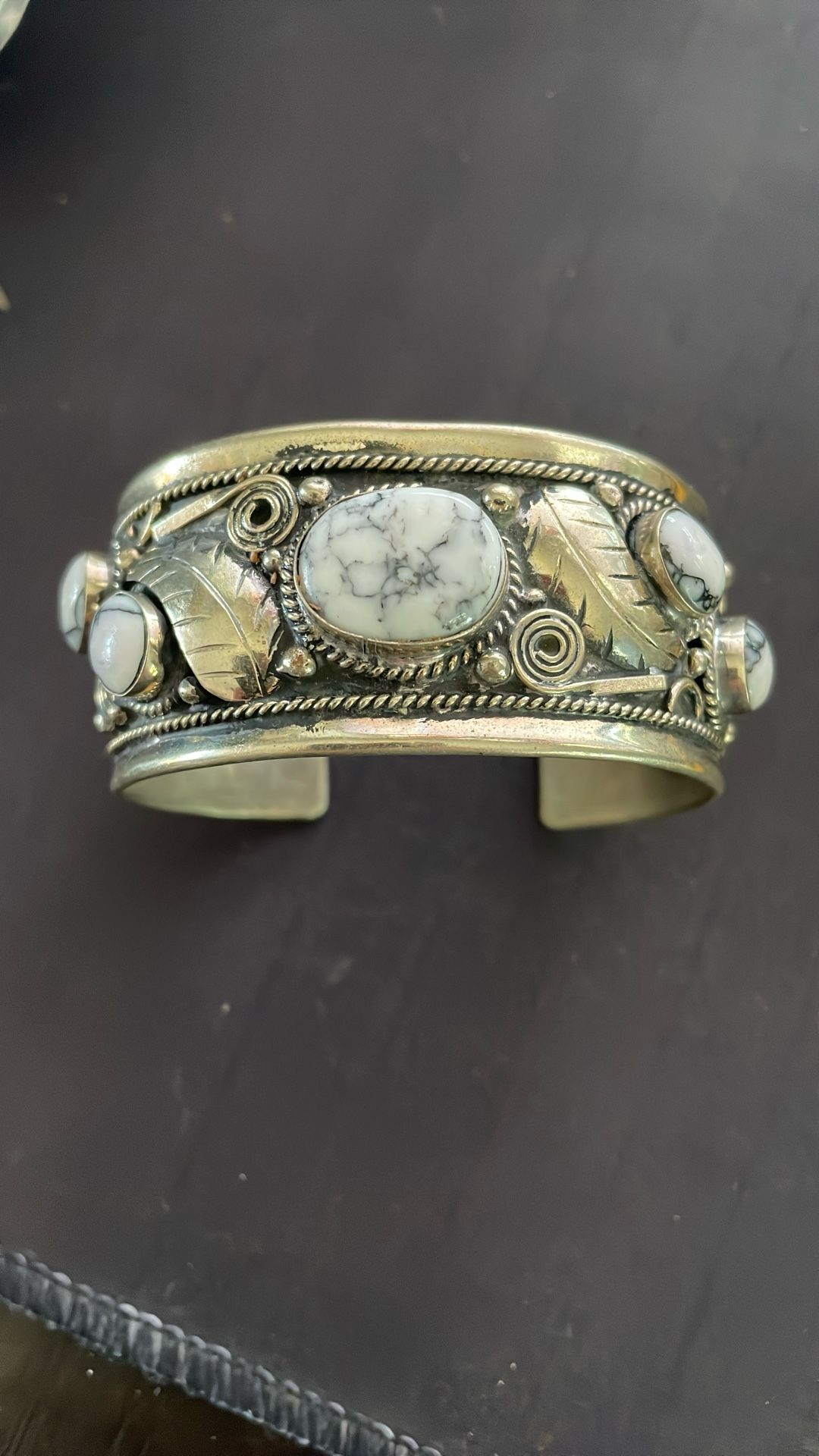 Howlite (?) Silver Bracelet