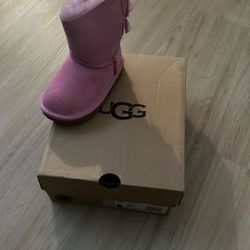 Toddler UGG (NEW)