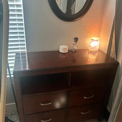 Dresser / TV stand