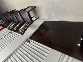 Dinning Table With 6 Chairs 