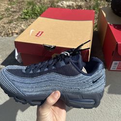 Levi x Nike Air Max 95 Obsidian Size 10