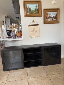 tv stand ! great condition