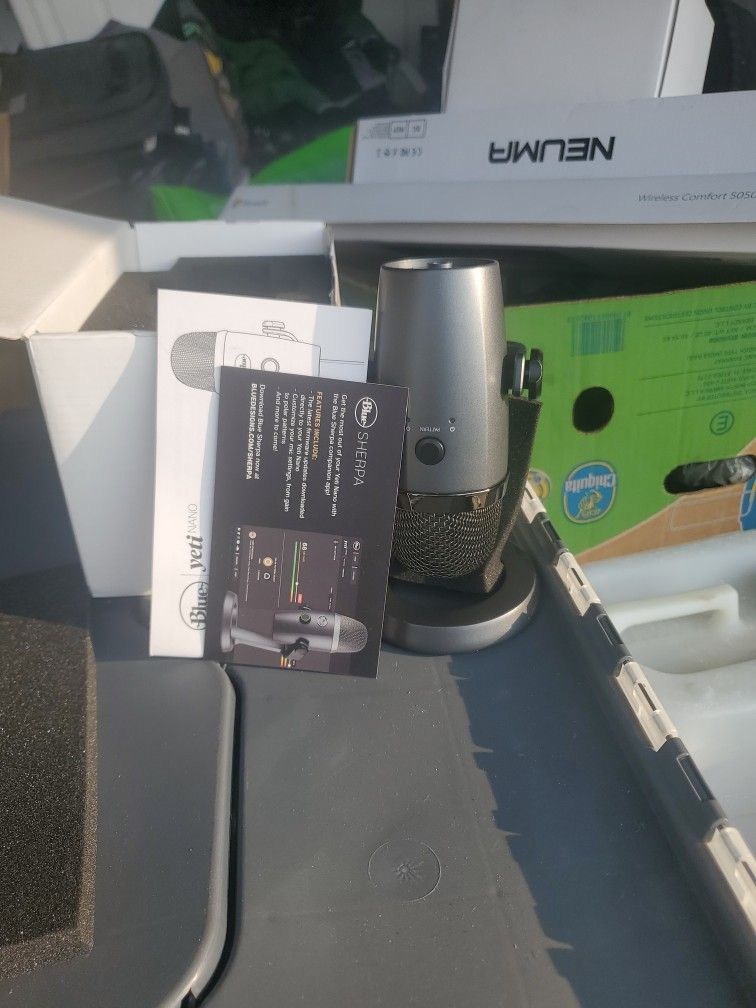 YETI PREMIUM USB MIC FOR RECORDING AND STREAMING