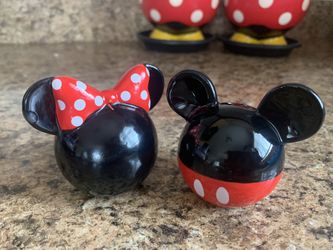 Disney Mickey & Minnie Salt & Pepper Shakers